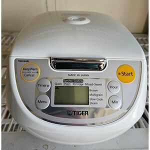 Tiger JBV-G10U 5.5-Cup Rice Cooker / Warmer Micom Tacook White Made in Japan